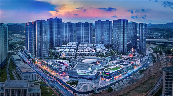 蘿崗·敏捷廣場(chǎng)盛大開(kāi)業(yè)，超90%品牌首進(jìn)長(zhǎng)嶺街道，打造區(qū)域創(chuàng)新教育新地標(biāo)